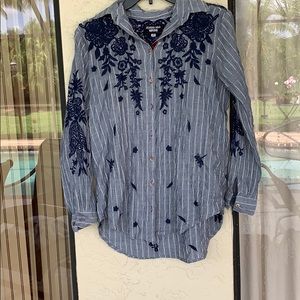 🌈HP🌈 Johnny Was BN button down